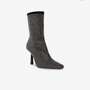 STEVE MADDEN VAKAY- R Heeled Boots Size  6.5